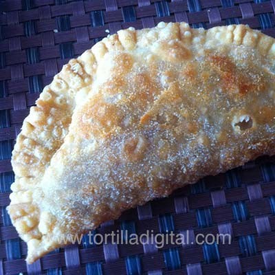 Empanaditas de carne de res y puerco