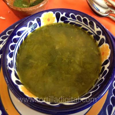 Sopa de calabacita con avena