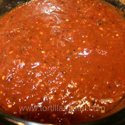 Receta de salsa costeña con tomatillo